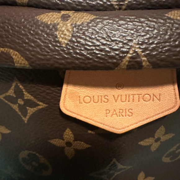 Louis Vuitton Monogram Bumbag, rare condition with light vachetta leather! - Picture 3 of 14